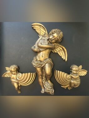 Vintage Syroco Gold Cherub Wall Plaque with Lyre